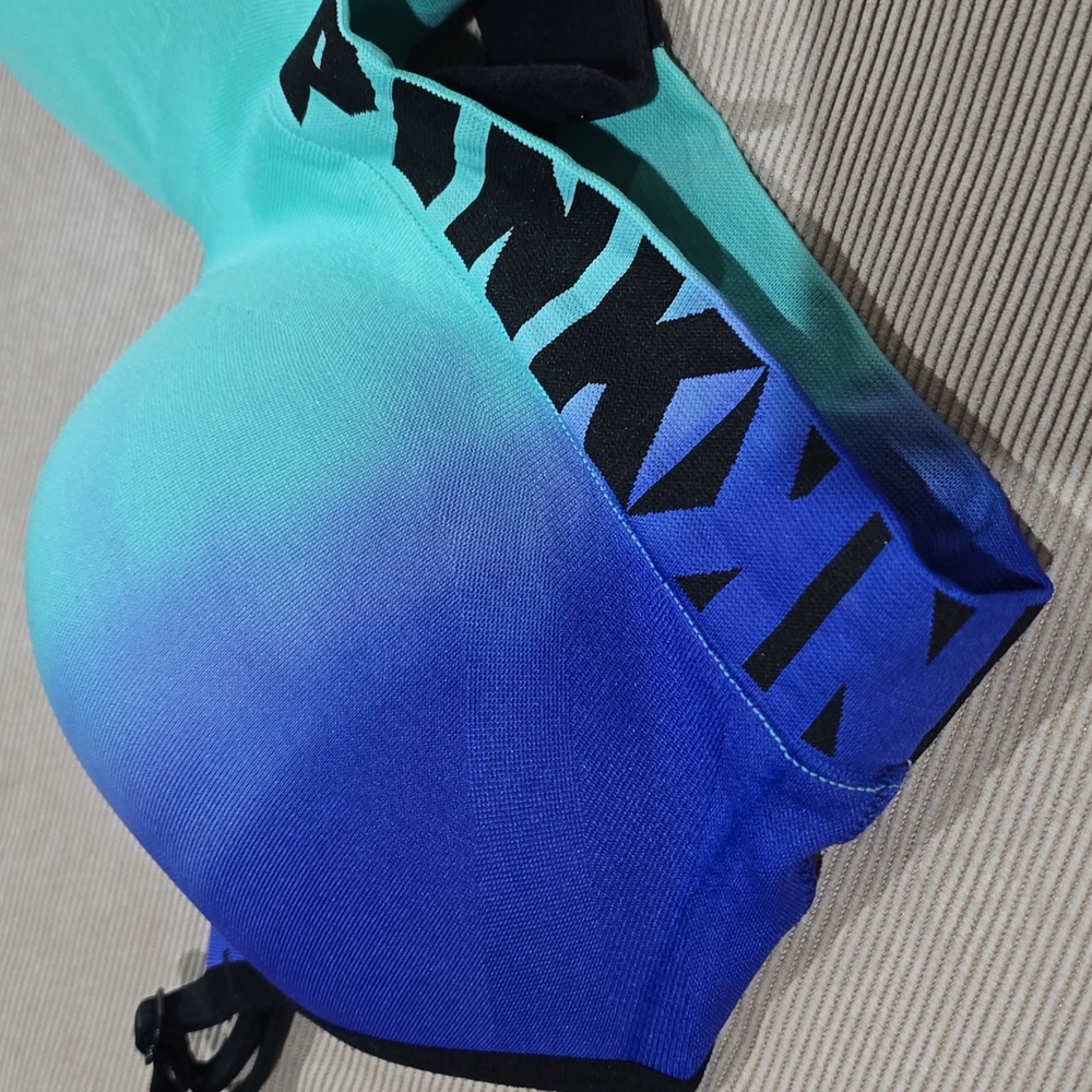 NWOT- Victoria's PINK Sport Bra - Picture 3 of 5